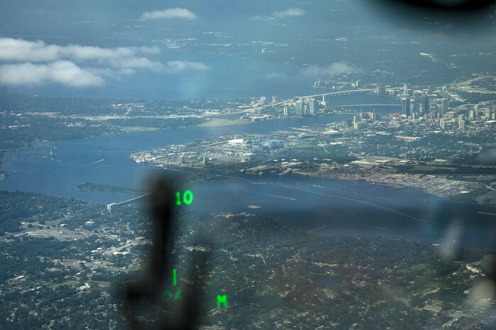While the Jacksonville Jaguars lost their Oct. 21 home game against the Houston Texans, 20-7, the game at least started off with a thunderous roar from a Charleston C-17 Globemaster III flown a mere 1,500 feet above by the 701st Airlift Squadron aka the “Turtles.”