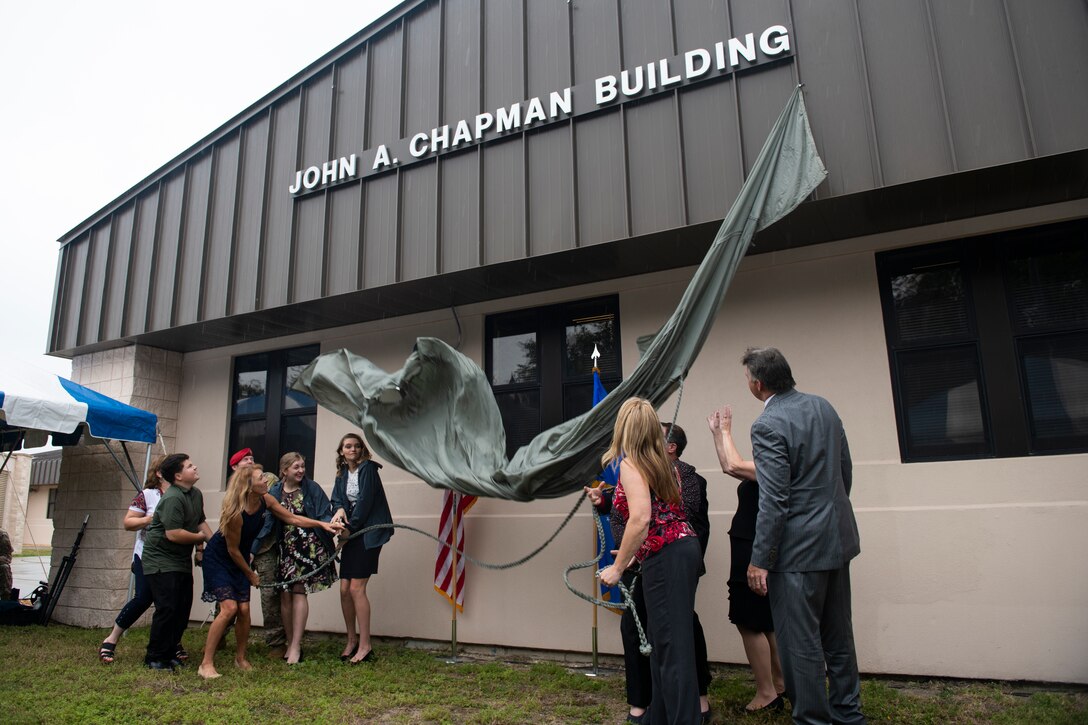 24th SOW dedicates building to MOH recipient Master Sgt. Chapman