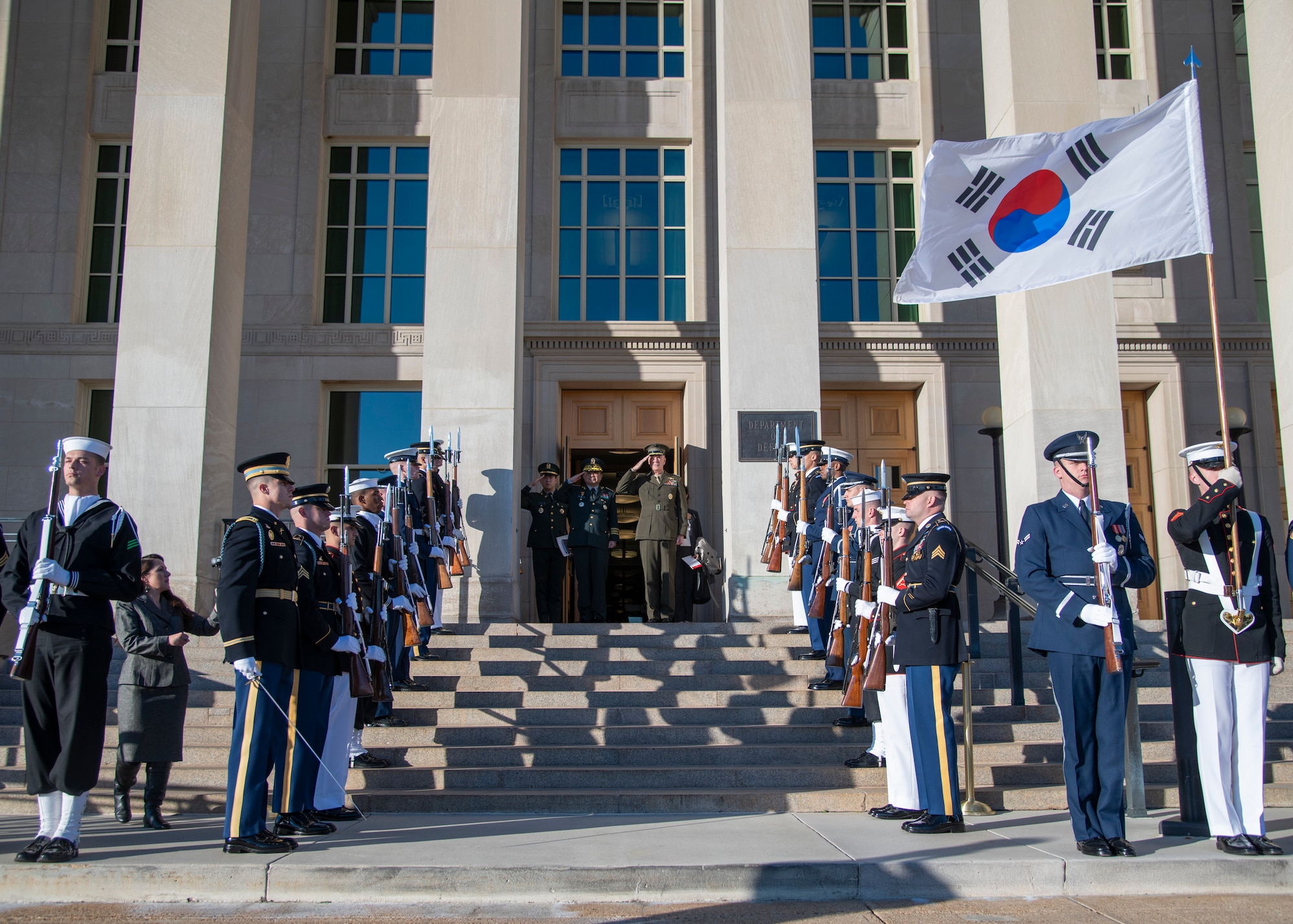 Marine Corps Gen. Joe Dunford, chairman of the Joint Chiefs of Staff, hosts his South Korean Counterpart, Army Gen. Park Han-ki, chairman of South Korea’s joint chiefs of staff, for the 43rd Military Committee Meeting at the Pentagon, Oct. 25, 2018.