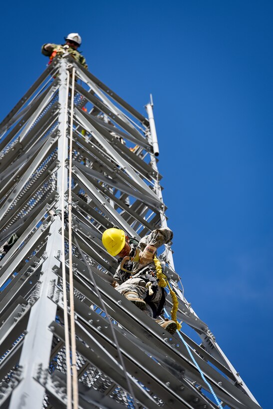 364th Training Squadron cable and antenna systems apprentice course