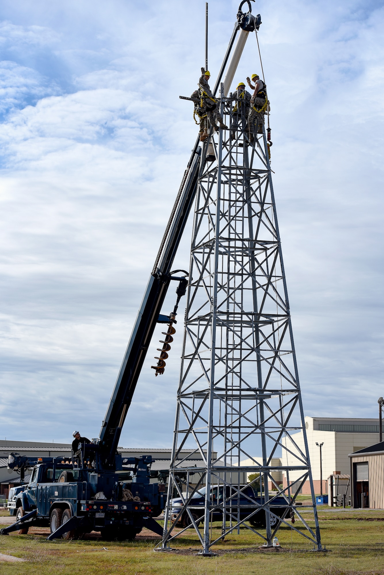 364th Training Squadron cable and antenna systems apprentice course
