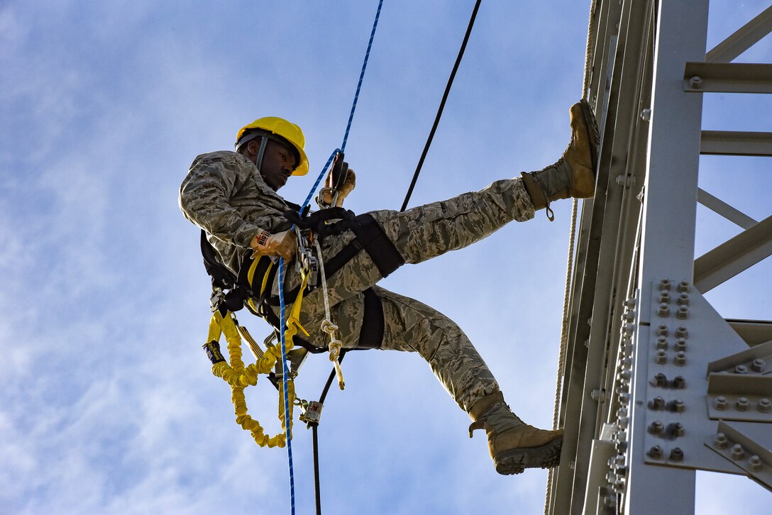 364th Training Squadron cable and antenna systems apprentice course