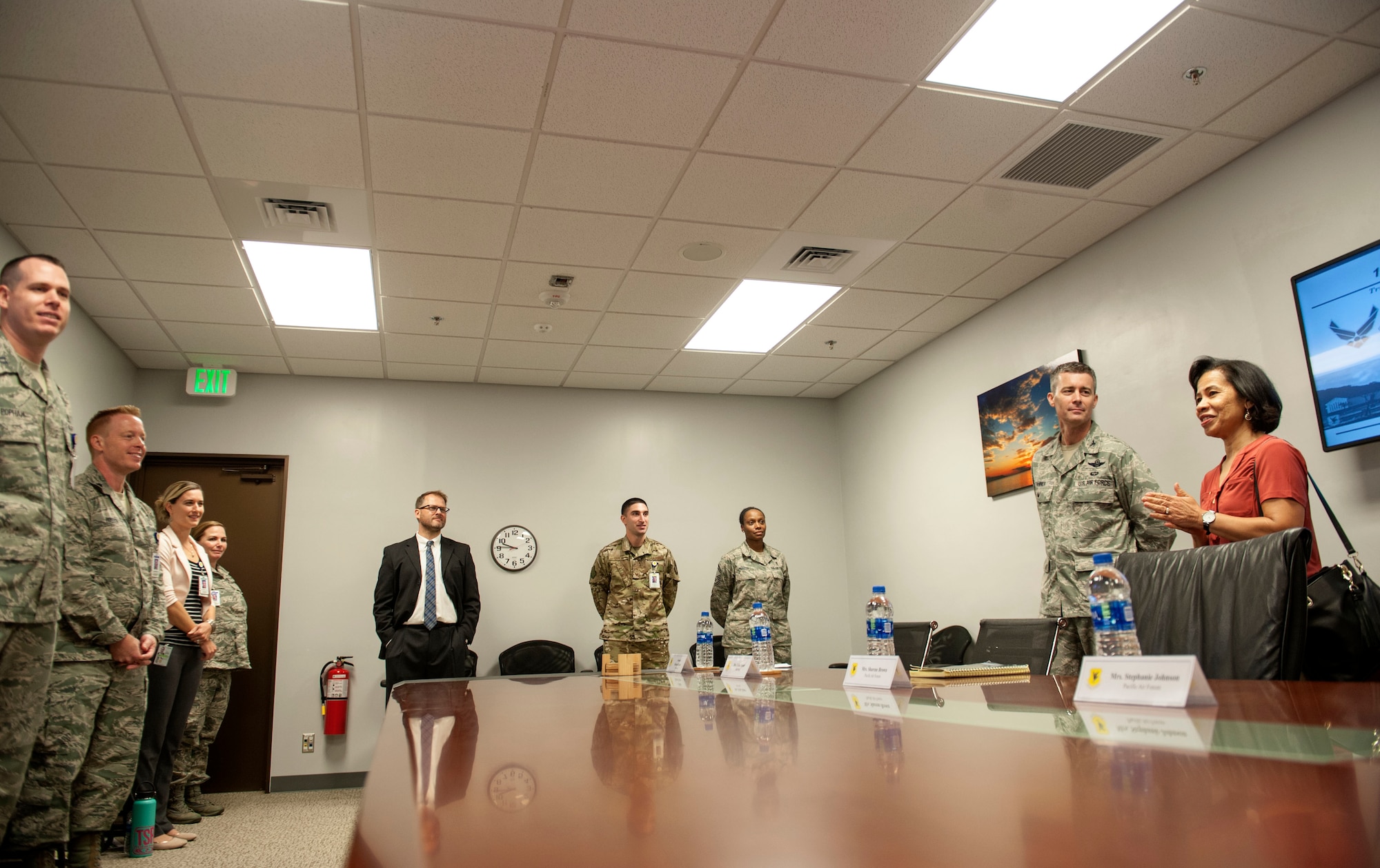 Sharene Brown, spouse of U.S. Air Force Gen. CQ Brown, Jr., Pacific Air Forces (PACAF) commander, greets Team Kadena spouses during the PACAF commander's visit at Kadena Air Base, Japan, Oct. 22, 2018. PACAF spouses and Team Kadena spouses talked about the challenges faced by military families on Okinawa. (U.S. Air Force photo by Naoto Anazawa)