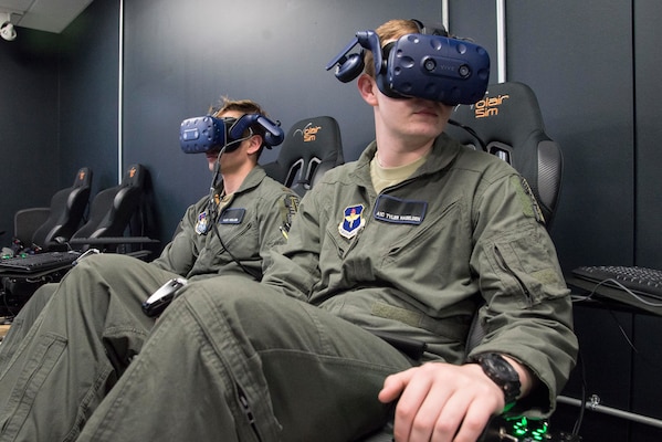 Pilot Training Next students train on virtual reality flight simulator at Armed Forces Reserve Center in Austin, Texas, June 21, 2018 (U.S. Air Force/Sean M. Worrell)