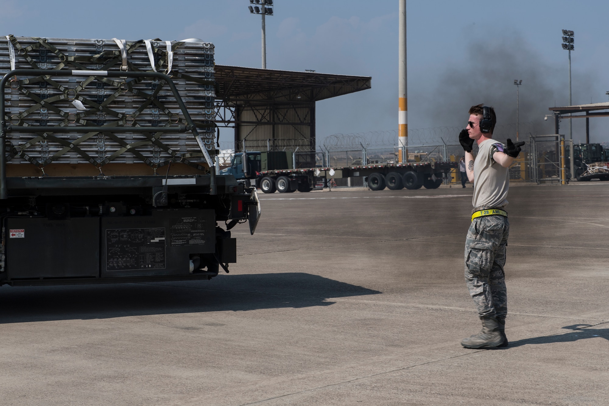 728th Air Mobility Wing aerial porter, unloads imported shipments at Incirlik AB
