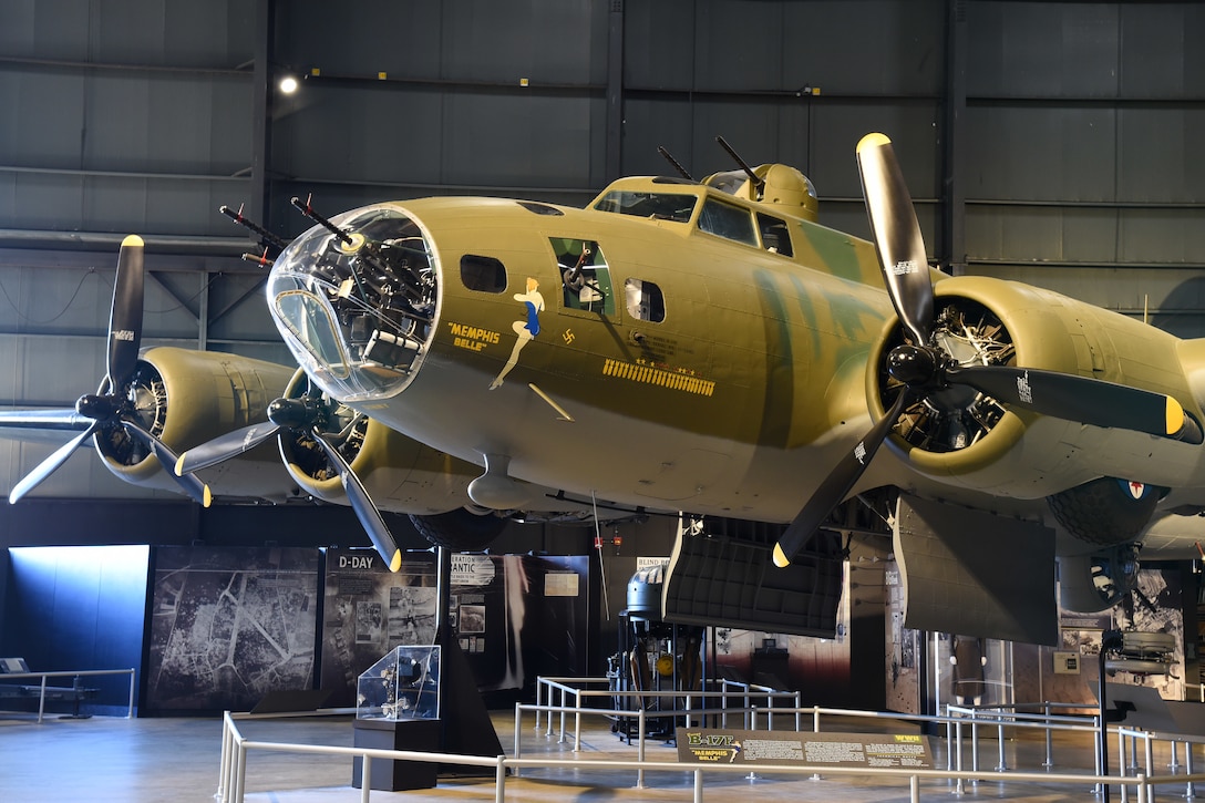 Boeing B-17F Memphis Belle