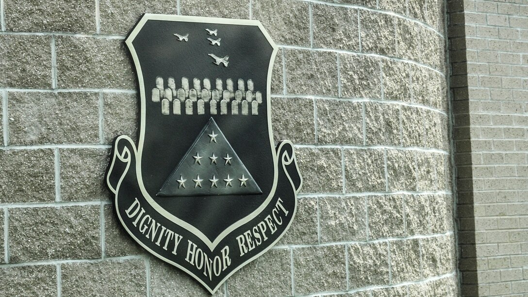 Seventeen 910th Force Support Squadron Reserve Citizen Airmen were deployed to Air Force Mortuary Affairs Operations at Dover Air Force Base, Delaware. AFMAO’s mission is to fulfill the nation’s sacred commitment of ensuring dignity, honor and respect to the fallen and care, service and support to their families.