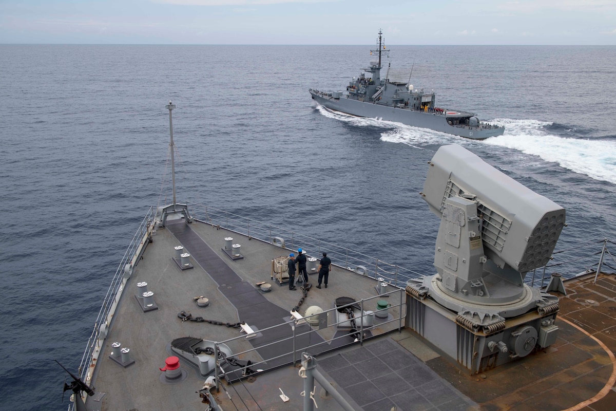 The ARC Almirante Padilla (FM-51) sails alongside the USS Gunston Hall for a replenishment at sea exercise during UNITAS 2018.