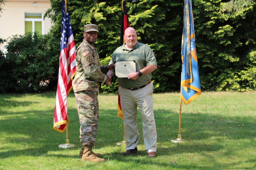 DLA Troop Support Europe & Africa employees recognized for excellence