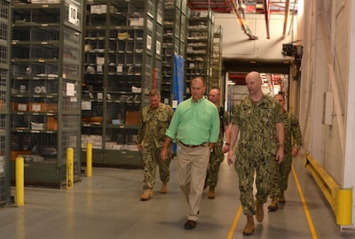 DLA Land and Maritime Commander tours Distribution and Mapping