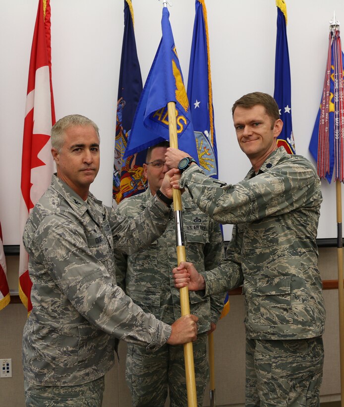 Roos in new 224th ADS Commander