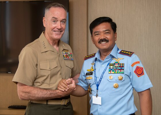 Marine Corps Gen. Joe Dunford, chairman of the Joint Chiefs of Staff, meets with Indonesian Air Force Air Chief Marshal Hadi Tjahjanto, Commander, Indonesian National Armed Forces, during the Indo-Pacific Chief of Defense conference in Waikiki, Hawaii, Sept. 10, 2018. (DOD photo by U.S. Navy Petty Officer 1st Class Dominique A. Pineiro)