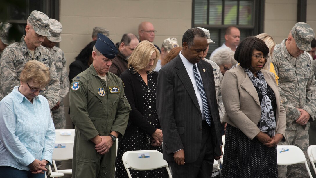 Ben Carson addresses at Dover AFB’s 9/11 ceremony
