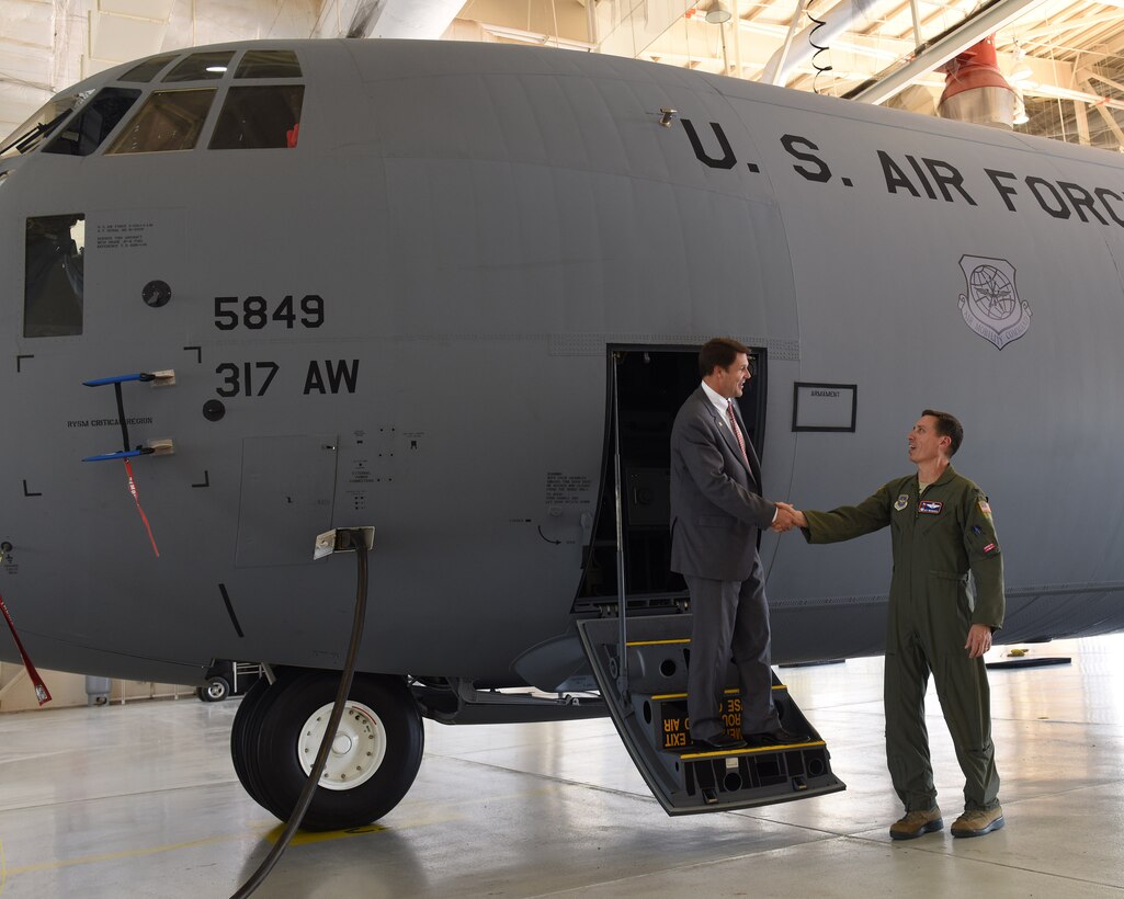 Congressman Arrington visits 317th AW