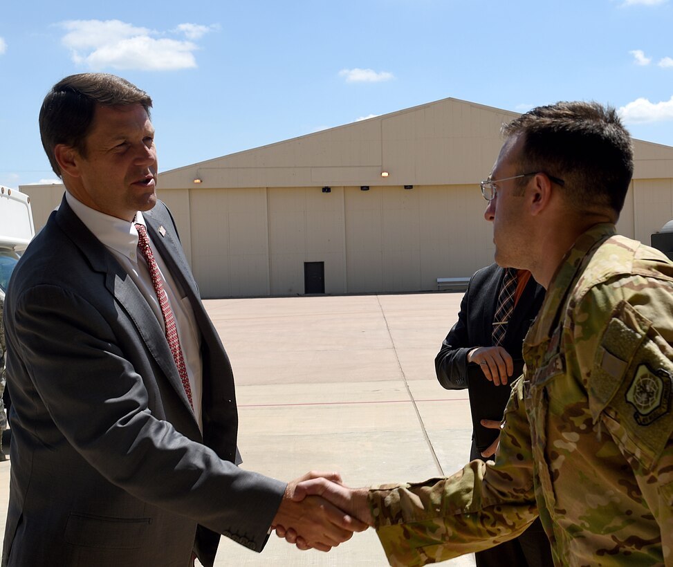 Congressman Arrington visits 317th AW