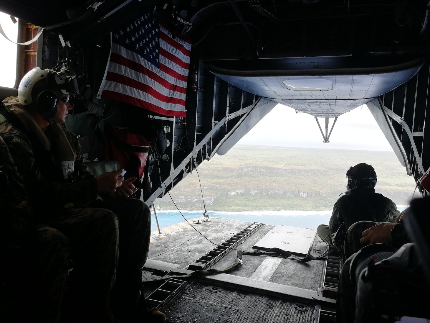ROTA, Commonwealth of the Northern Mariana Islands – The 31st Marine Expeditionary Unit Humanitarian Assistance Survey Team rides on a CH-53E Super Stallion helicopter with Marine Medium Tiltrotor Squadron 262 (Rein.) prior to landing here, Sept. 11, 2018.