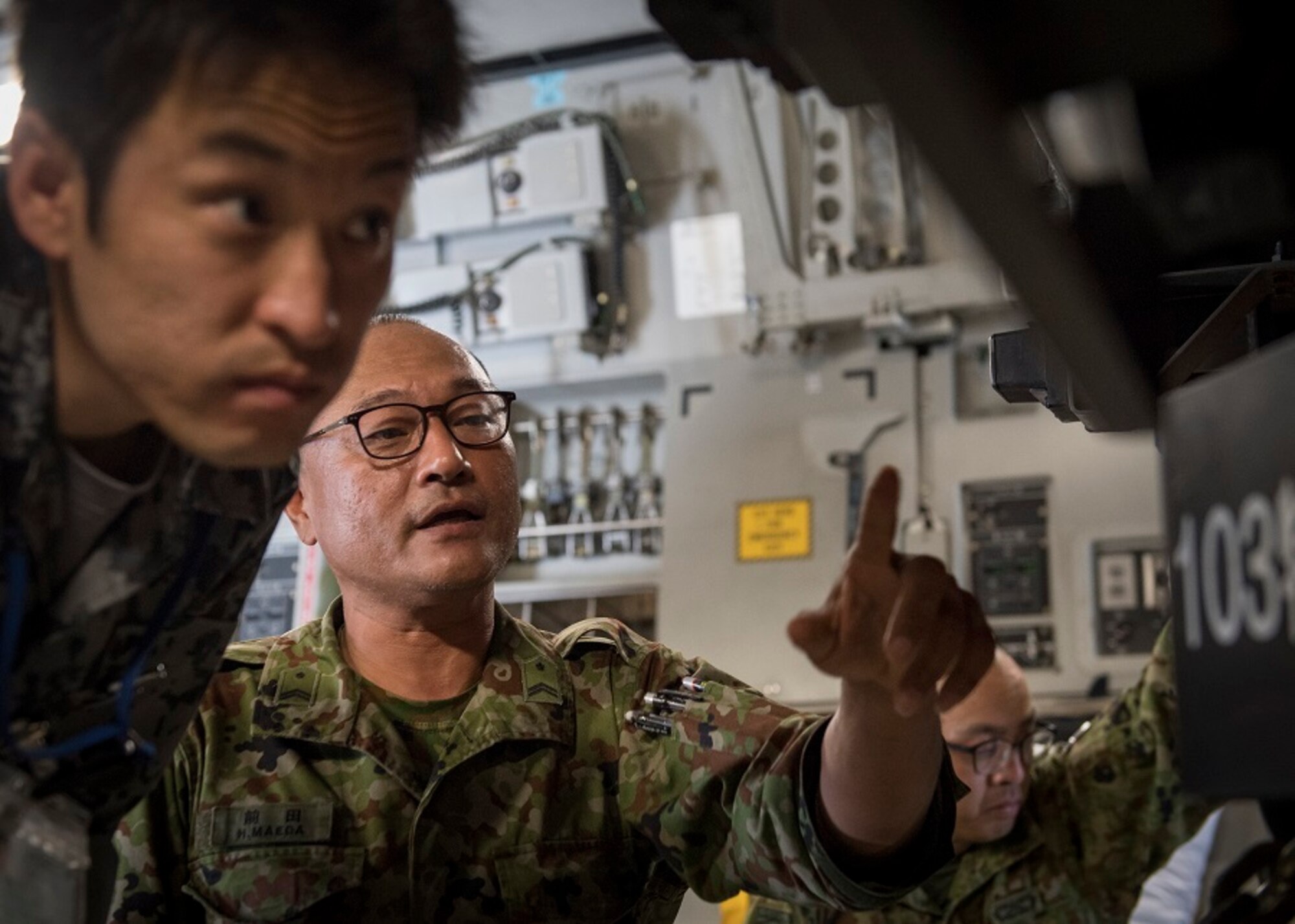 C-17 bilateral loading event