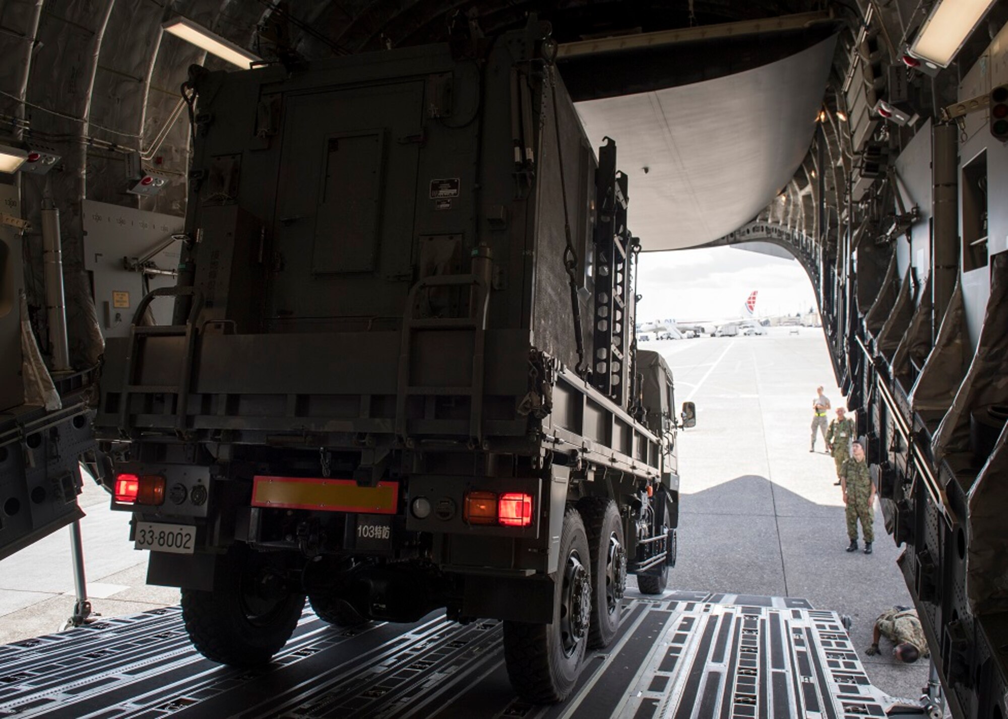 C-17 bilateral loading event