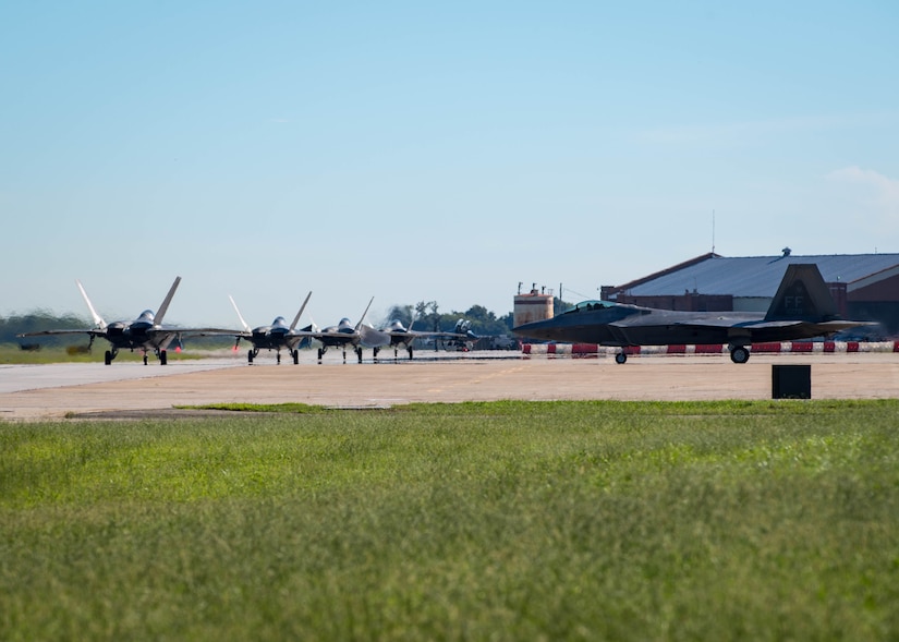 U.S. Air Force F-22 Raptor taxies on the flightline in preparation for hurricane Florence at Joint Base Langley-Eustis, Virginia, Sep. 11, 2018.