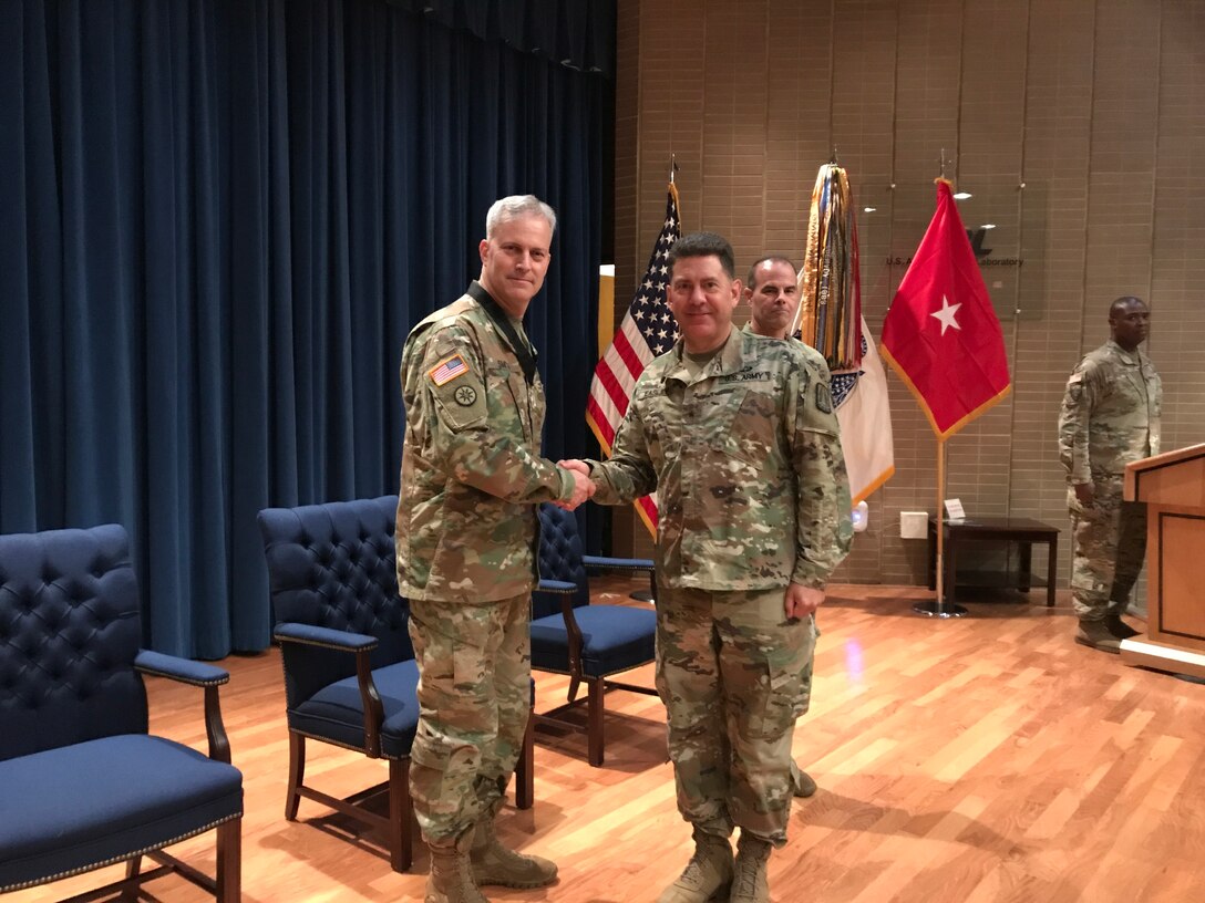 Army Reserve Cyber Leader Receives Prestigious Award