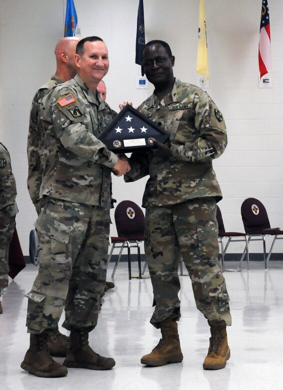 Army Reserve medical Soldiers receive recognition for service