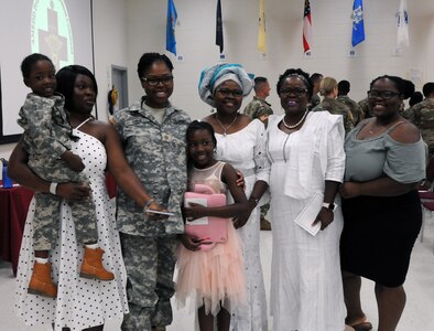 Army Reserve medical Soldiers receive recognition for service