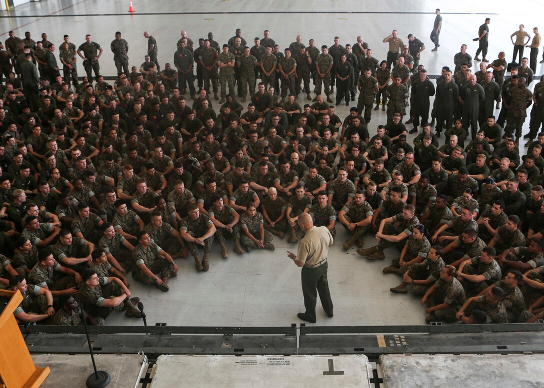 3rd MAW flocks to the Commandant