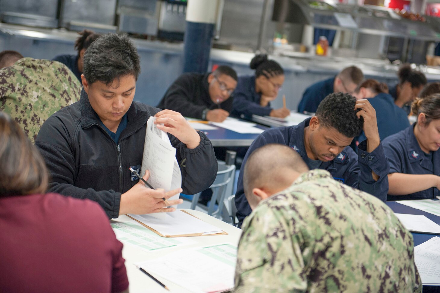 March 2019 E4E6 Advancement Cycle Announced > United States Navy