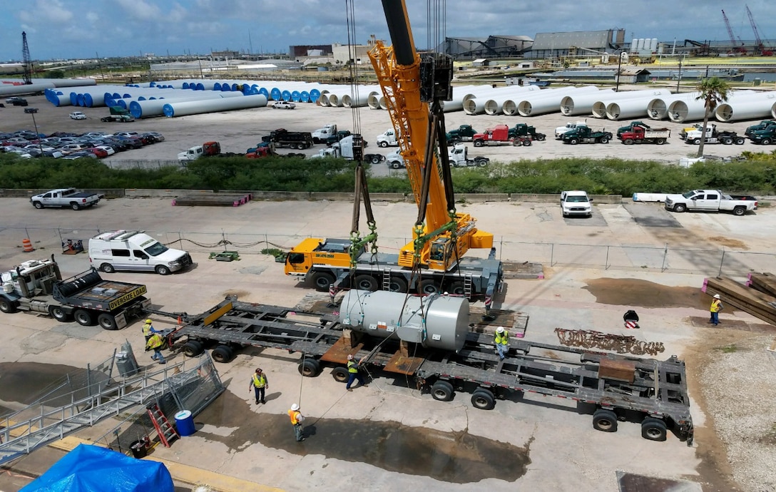 The Reactor Pressure Vessel from the STURGIS, the Army’s retired floating nuclear power plant recently decommissioned, is carefully loaded onto a transport vehicle inside its specially designed shielded shipping container. The RPV and its specially-designed shielded shipping container combined to weigh a total of approximately 80 tons. The RPV’s safe delivery to the designated disposal facility was completed in early June 2017.