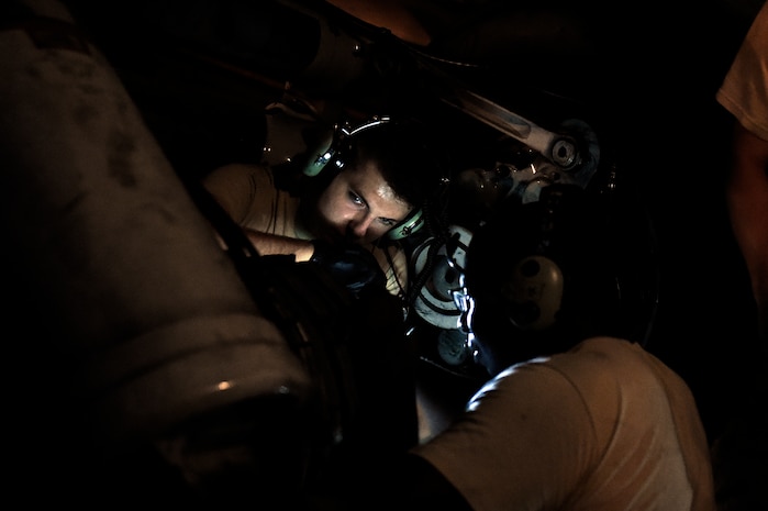 Airmen assigned to the 437th Aircraft Maintenance Squadron change a tire on a C-17 Globemaster III Sept. 13, 2018, at Scott Air Force Base, Ill. 437 AMXS maintainers serviced more than 10 aircraft that were evacuated from Joint Base Charleston, S.C., to Scott AFB ahead of Hurricane Florence. In all, more than 20 C-17s and supporting personnel were evacuated to designated safe locations, enabling them to continue their global airlift operations.