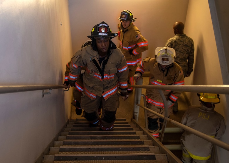 Firefighters Honor 9 11 Firefighters With Memorial Tower Climb Eglin 