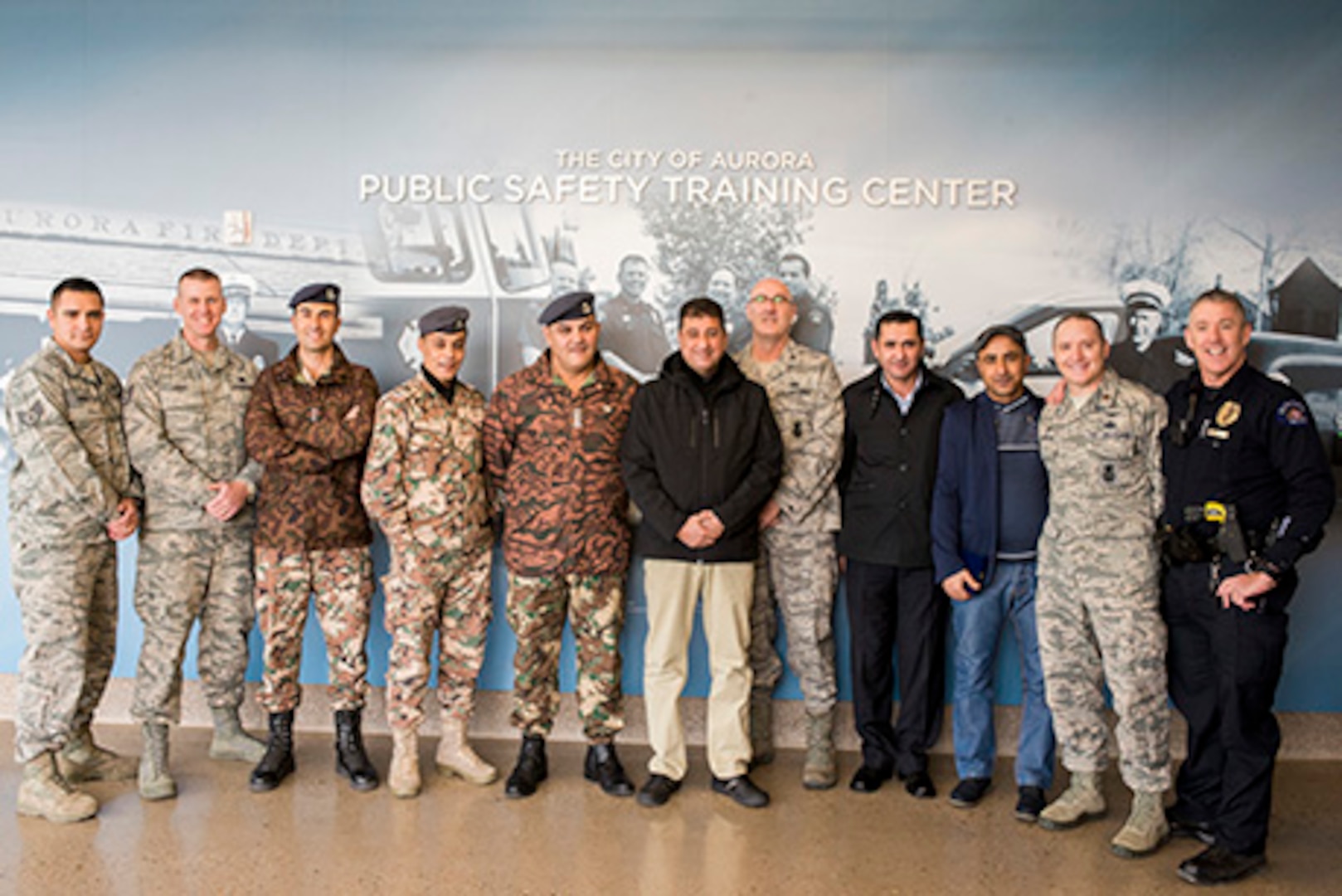 ​Members of the Royal Jordanian Air Force Ground Defense, Jordanian
Military Security, Aurora Police Department, the Colorado Air National
Guard's 233d and 140th Security Forces Squadrons collaborate on tactics and
procedures for base defense in Colorado, Jan. 11-12, 2017.
This is the first base defense delegation to participate in the 13-year
State Partnership, designed to bring Jordanian military and the
Colorado National Guard together to cooperate and share best practices on
mutual military concerns.  Members exchanged information on standards of
operation and tactical measures including, training procedures, random
anti-terrorism measures, and taser and fire arms simulator training during
this visit.