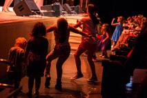 USO Show Troupe performs at MCAS Iwakuni