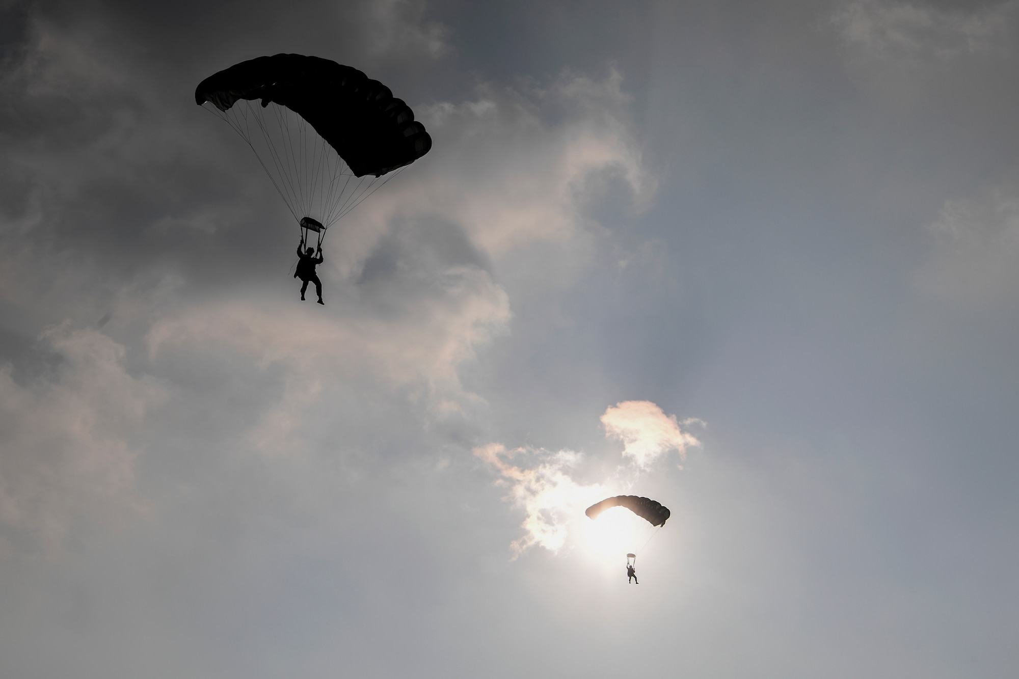 Special Tactics Airmen with the 320th Special Tactics Squadron prepare to land at Kwajalein Atoll, June 19, 2018.
