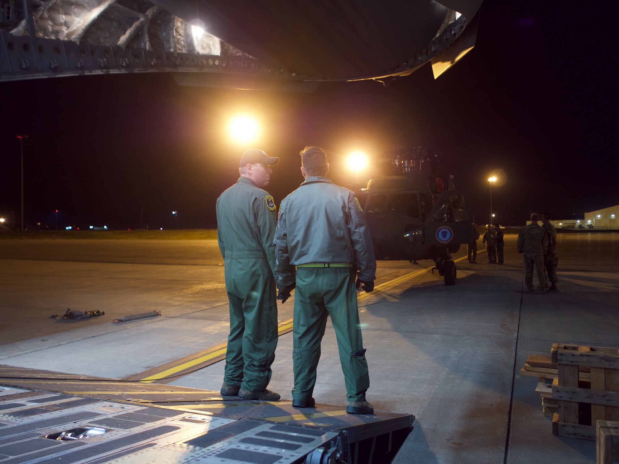 Alaska Army National Guardsmen assist with Hurricane Florence relief efforts.