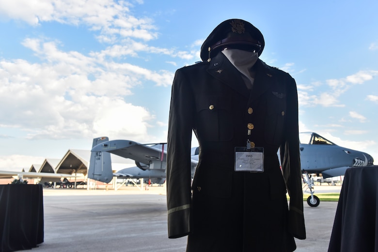 Members of Team Whiteman gather to commemorate the 71st anniversary of the U.S. Air Force at Whiteman Air Force Base, Mo., Sept. 15, 2018.