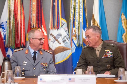 Marine Corps Gen. Joe Dunford, chairman of the Joint Chiefs of Staff, speaks to German Inspector Gen. Eberhard Zorn, chief of staff of the Federal Armed Forces, in the tank during a counterpart at the Pentagon, Sept. 29, 2018.