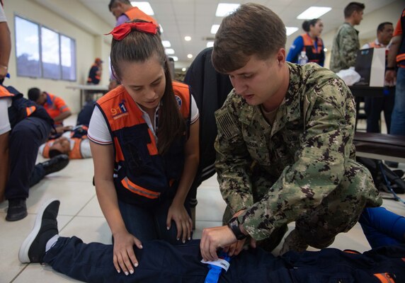 Washington Nationals Welcome Sailors With Us Navy Day Events