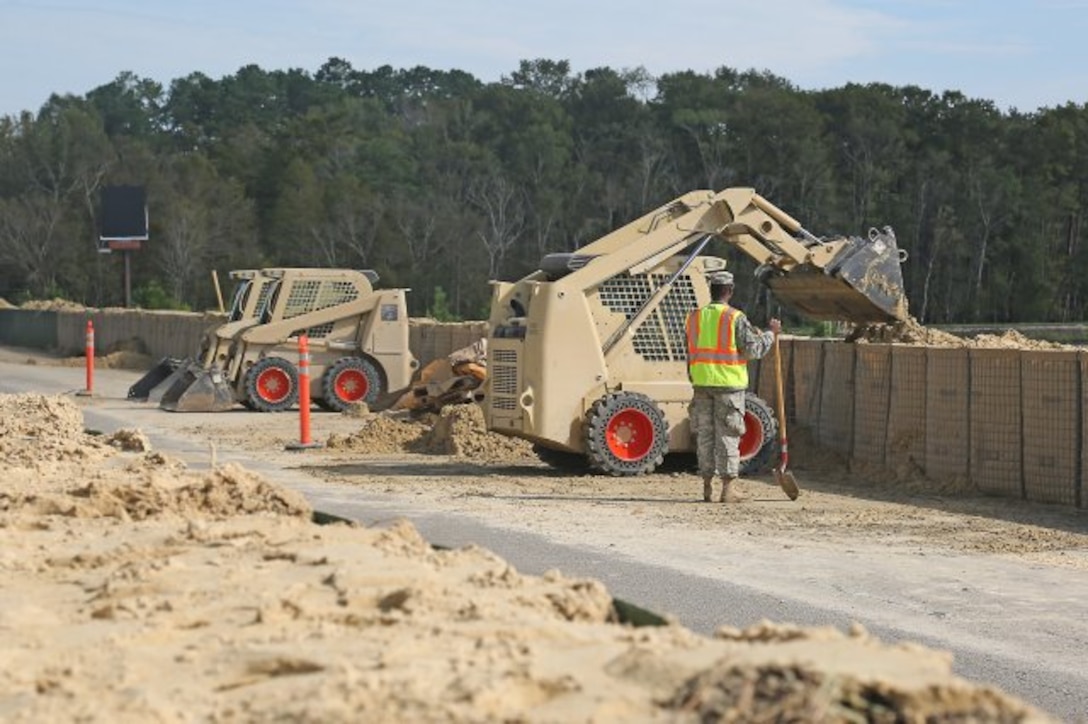 CONWAY, S.C. -- U.S. Army Corps of Engineers logistics and technical advisors join forces with South Carolina National Guard engineering battalions as part of Hurricane Florence response and recovery operations in Horry County, S.C.