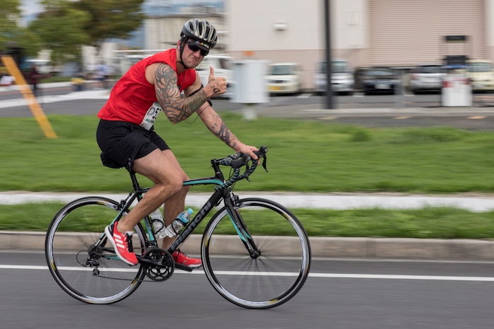 MCAS Iwakuni builds bonds through swimming, bicycling, running