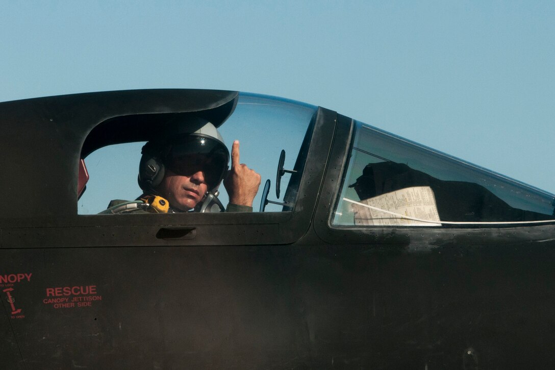 U-2 touchdown in Recce Town