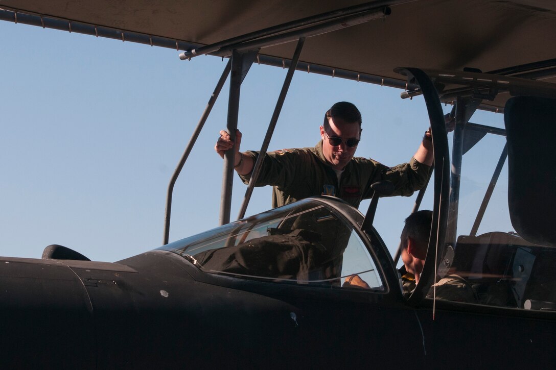 U-2 touchdown in Recce Town