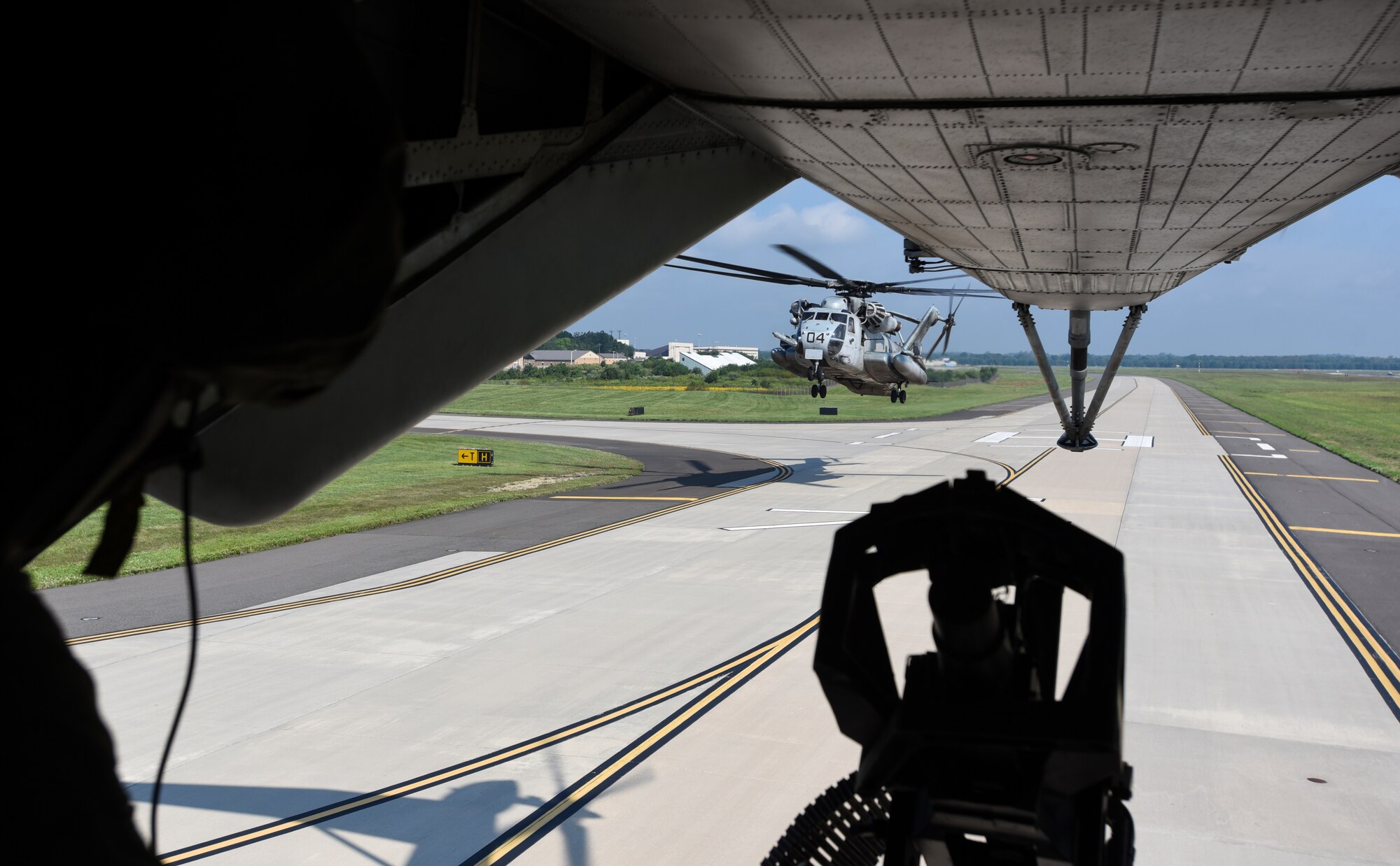 A U.S. Marine Corps CH-53E Super Stallion takes off for an exercise on Joint Base McGuire-Dix-Lakehurst, New Jersey, Sept. 6, 2018. The training promoted rapid global mobility by training Marines and Soldiers to work as a team, sling loading vehicles in a short period of time. (U.S. Air Force photo by Airman Ariel Owings)
