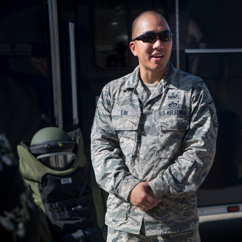 Air Force Master Sgt. Aaron Lin, an explosive ordnance disposal technician with the 11th Wing at Joint Base Andrews, Md., briefs reporters at the Pentagon on what EOD personnel at his unit do in the national capital region as a part of the Defense Department’s “Showcasing Lethality” series.