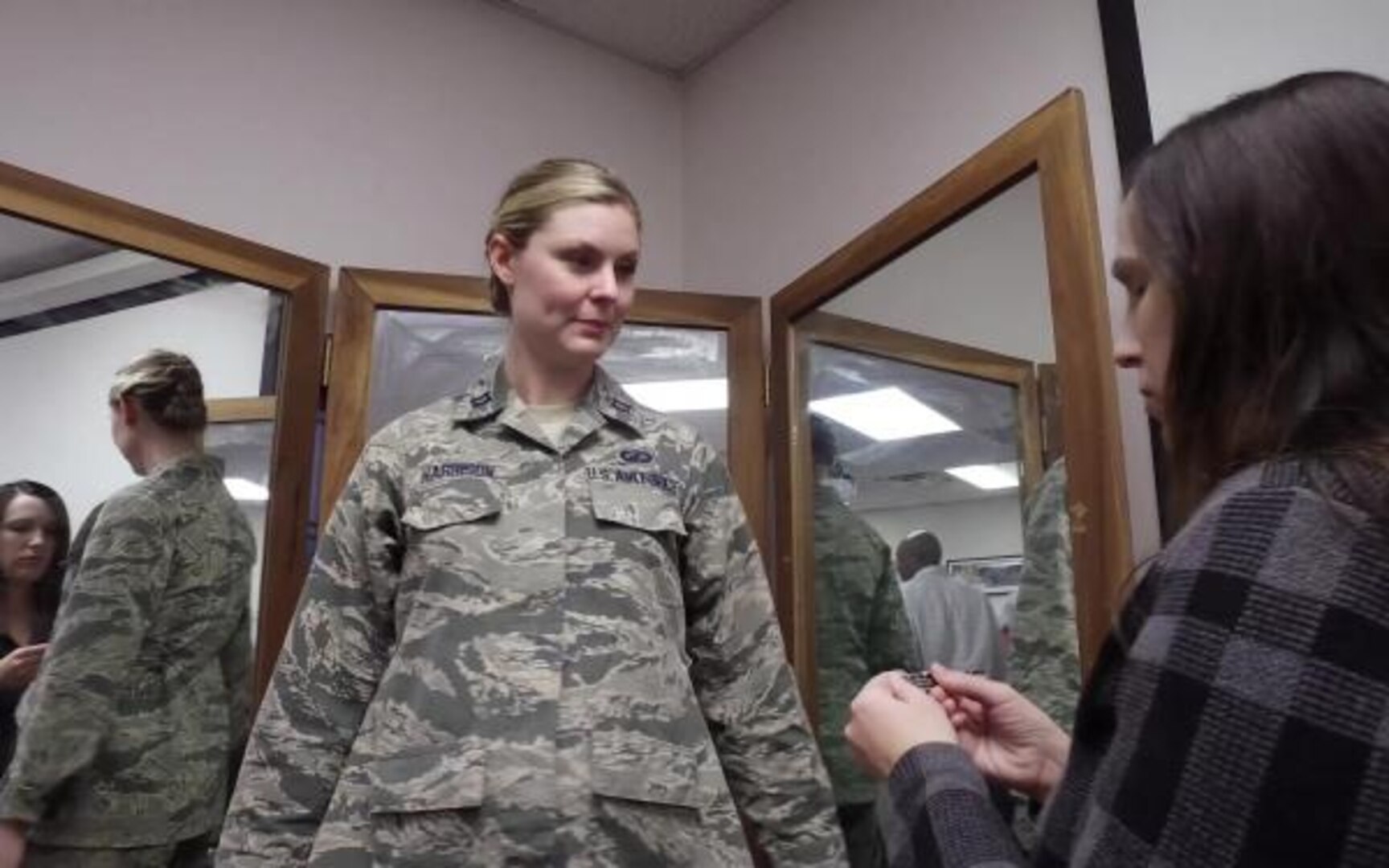 DLA provides maternity uniforms that help airmen ‘fit in’ while