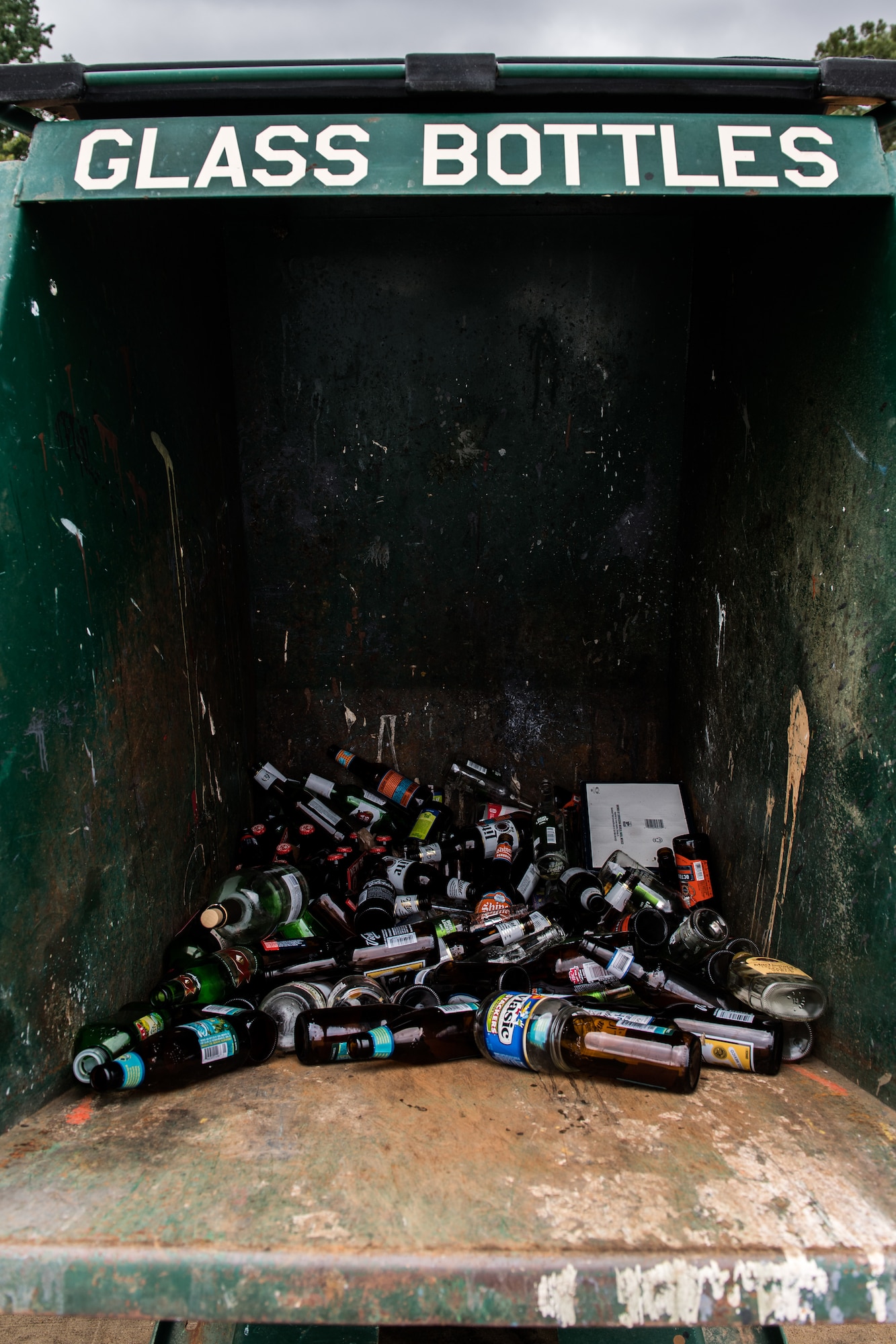 Recycling and dumping: know the difference