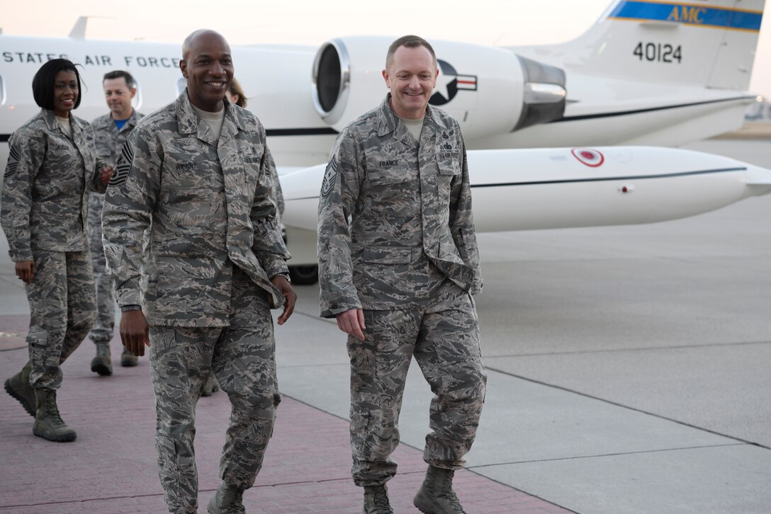 Departing Command Chief Calls For Focus On Commonalities Shared Experiences