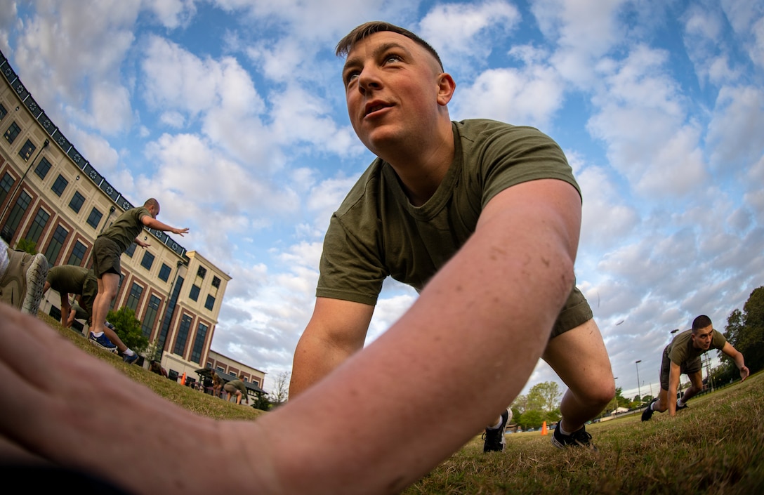 MARFORRES Marines participate in a Total Force Fitness event