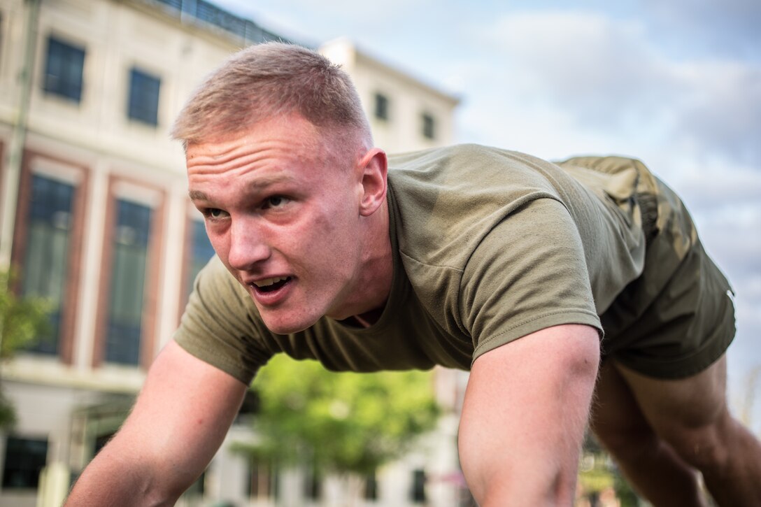 MARFORRES Marines participate in a Total Force Fitness event