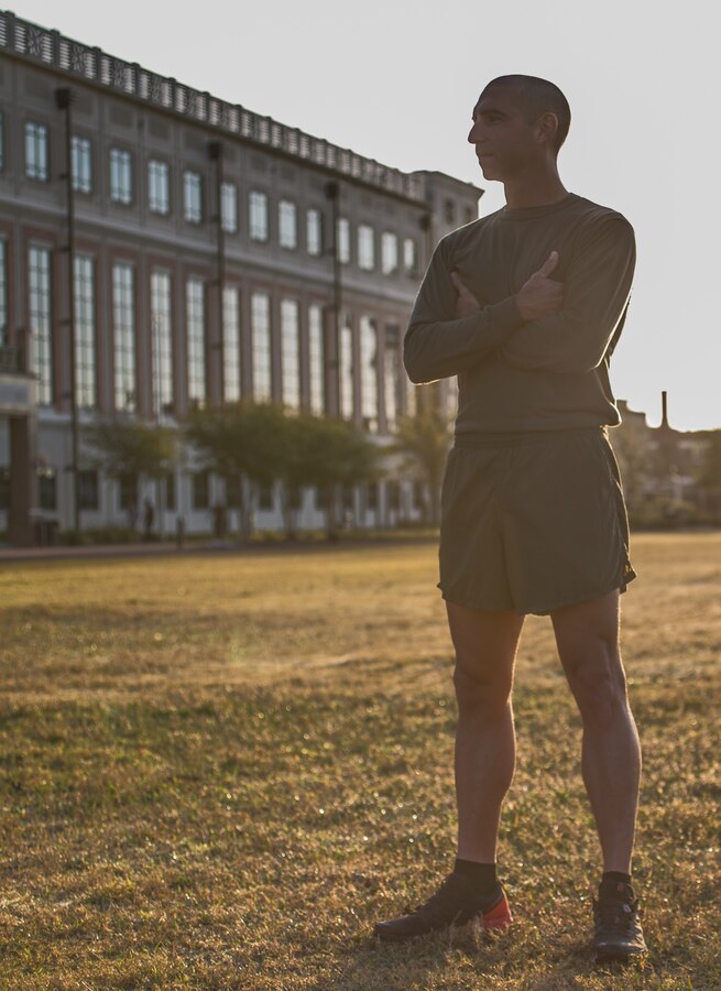 Maj. Emre Albayrak, operations officer with Headquarters Battalion, Marine Forces Reserve, gives instructions to prepare Marines for a tug-of-war competition during a Total Force Fitness event at Marine Corps Support Facility New Orleans, March 29, 2019. The purpose of the event was to boost unit cohesion, morale and maintain high physical fitness standards. (U.S. Marine Corps photo by Sgt. Dante J. Fries)